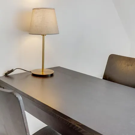 Apartment Marais Rosiers